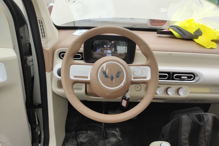 Used Wuling Hongguang MINIEV 2024 3rd Generation 215km Youth Edition
