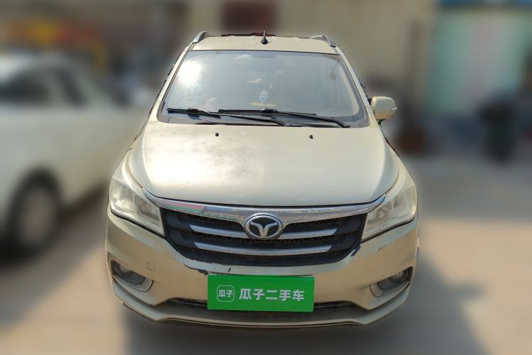 Used FAW Yingzhi 737 2015 1.5L Manual Deluxe Navigation Version Front