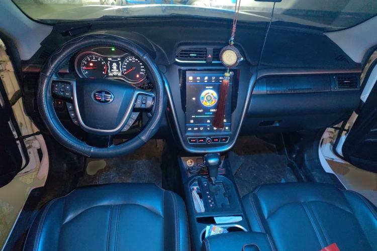 Used Bestune X80 2018 Live Edition 1.8T Automatic Luxury Model