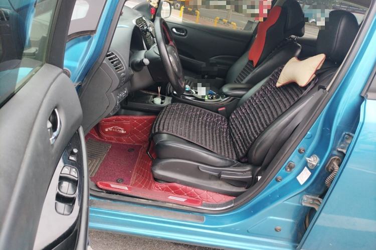 Used Venucia Leaf 2014 Navigation Version 6.6 KW
