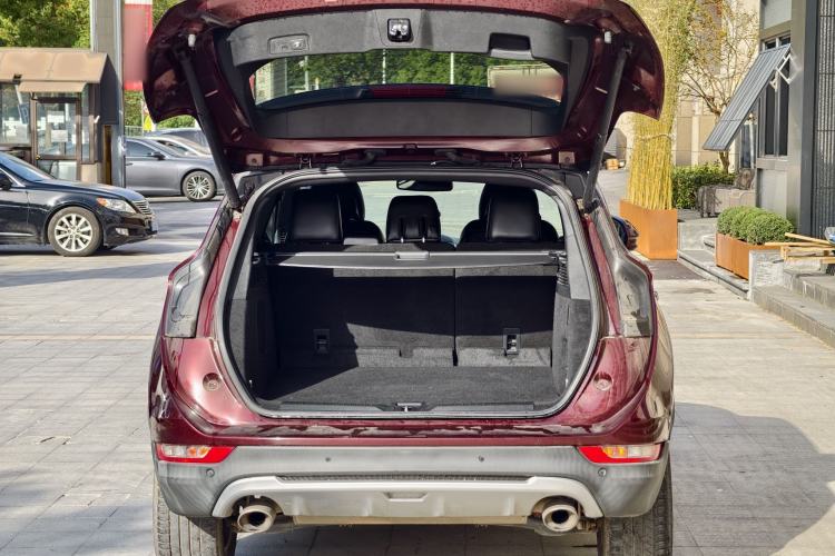 Used Lincoln MKC 2017 2.0T Two-Wheel Drive Deluxe Edition