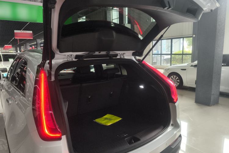 Used Cadillac XT4 2018 28T Two-Wheel Drive Tech Version