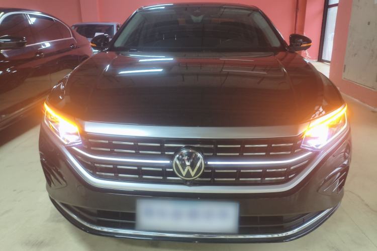 Used Volkswagen Passat 2023 Revised 380TSI Luxury Edition
