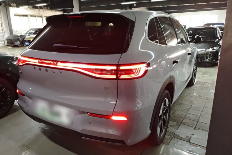Used Geely Galaxy E5 2024 440km Launch Edition
