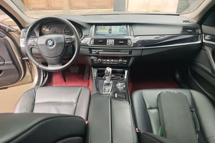 Used BMW 5 Series 2011 523Li Leading Model
