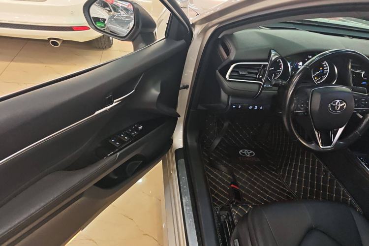 Used Toyota Camry 2019 2.5G Luxury Edition China VI Standard
