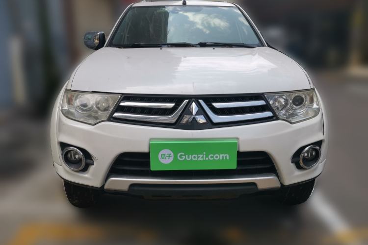 Used Mitsubishi Pajero Sport 2013 3.0L Automatic 4x4 Flagship Edition Front
