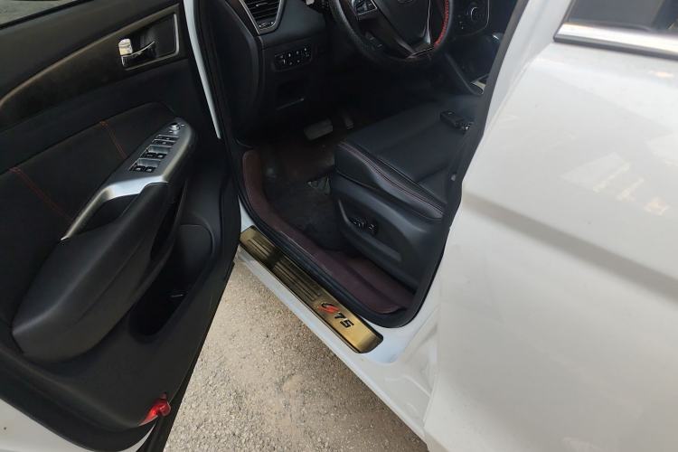 Used Changan CS75 2015 1.8T Automatic 4x4 Prestige Model China V Emission Standard
