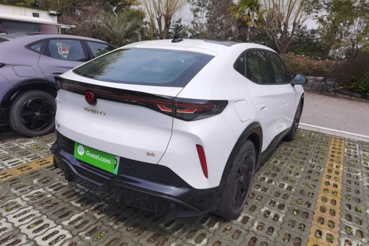 Used Volkswagen ID.UNYX 2024 Ultra Long-Range Version Rear Right 45 Deg