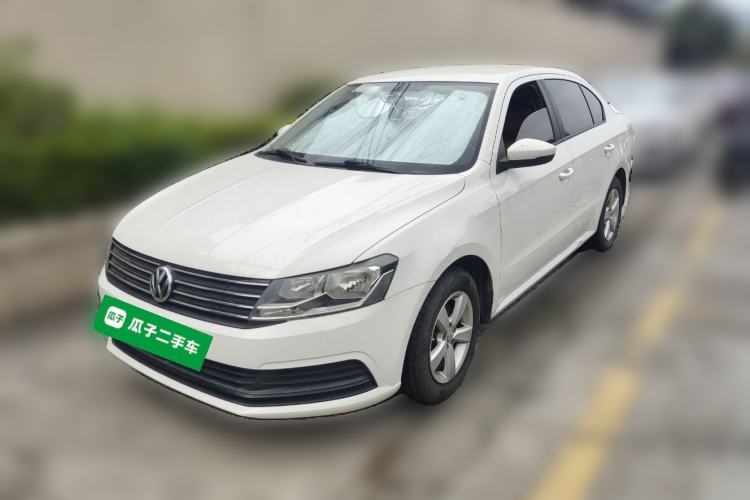 Used Volkswagen Lavida 2015 1.6L Manual Fashion Edition