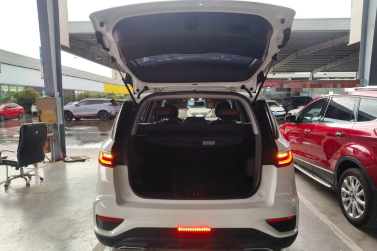 Used Geely Auto Vision X6 2020 1.4T CVT Luxury Edition Trunk