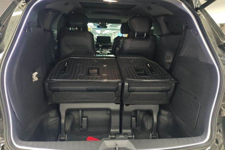 Used Toyota Granvia 2024 2.5L Hybrid Prestige PLUS Four-Wheel Drive Version
