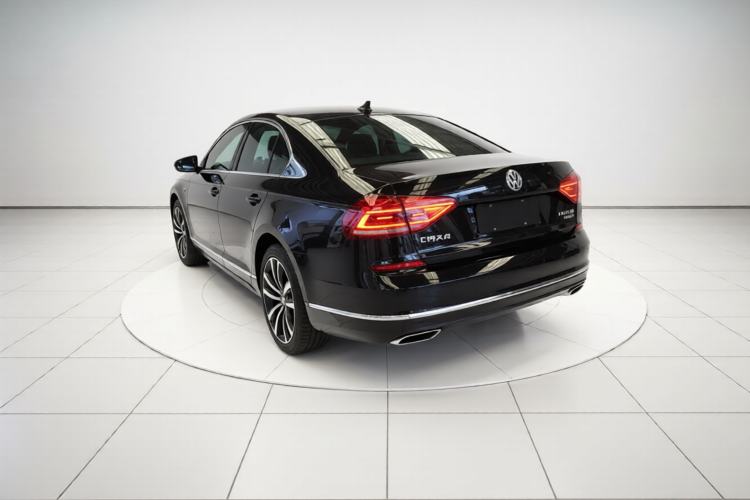 Used Volkswagen Passat 2017 330TSI DSG Luxury Edition
