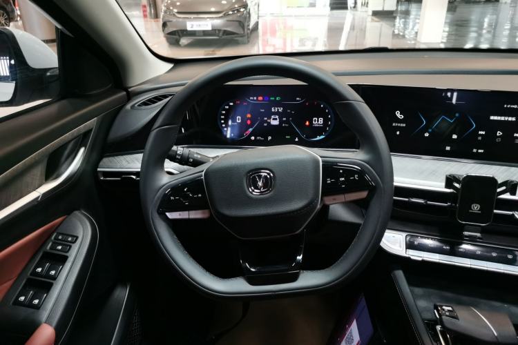 Used Changan Eado 2022 PLUS Blue Whale NE 1.4T GDI DCT Prestige Edition