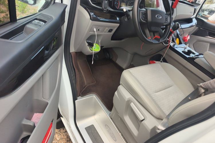 Used Ford Transit 2023 2.0T Diesel Manual Commercial & Travel Version Mid-axle Low-roof Design 7/8/9-Seater
