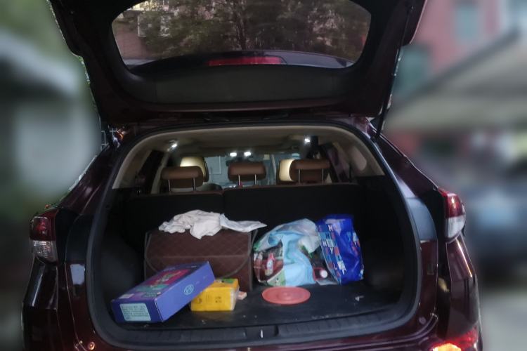 Used Hyundai Tucson 2015 1.6T Dual-Clutch Two-Wheel-Drive Smart Model Trunk