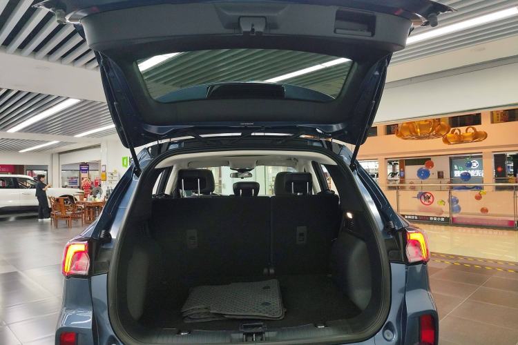 Used Ford Escape 2020 EcoBoost 245 Two-Wheel-Drive Titanium Edition