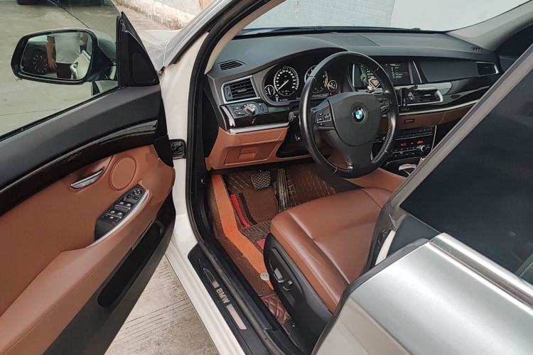 Used BMW 5 Series GT 2015 528i Leading Model Driver Seat