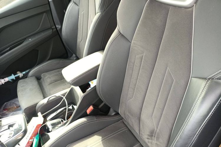 Used Audi Q4 e-tron 2022 50 e-tron quattro Visionary Edition Left Front Seat