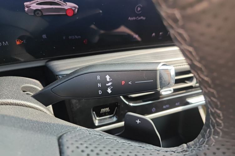 Used Buick LaCrosse 2024 28T Luxury Edition Gear Lever