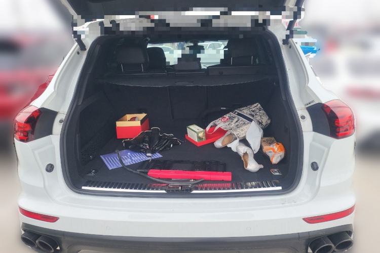 Used Porsche Cayenne  Trunk