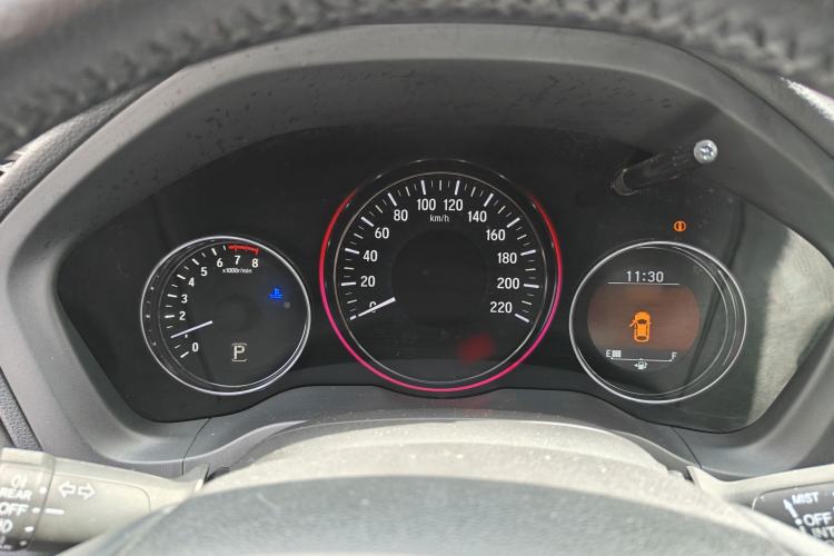 Used Honda Vezel 2015 1.8L CVT 2WD Luxury Model
