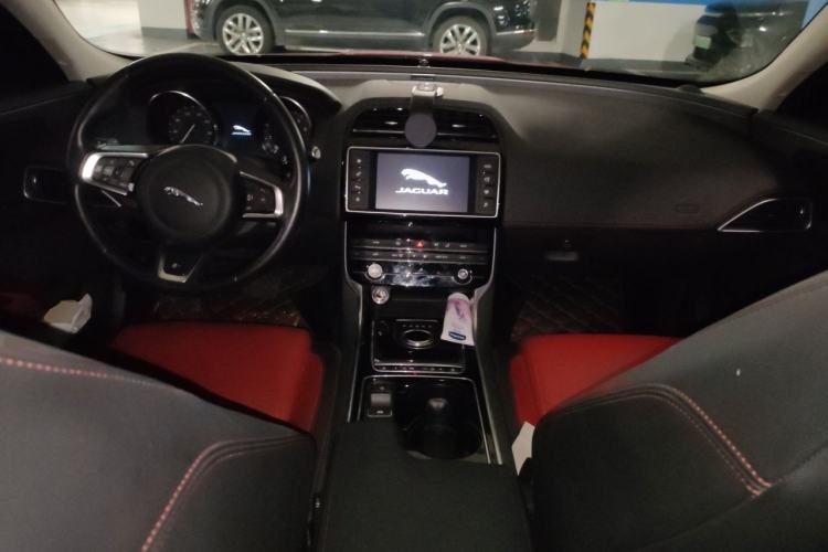 Used Jaguar XE 2017 2.0T 200 PS R-Sport