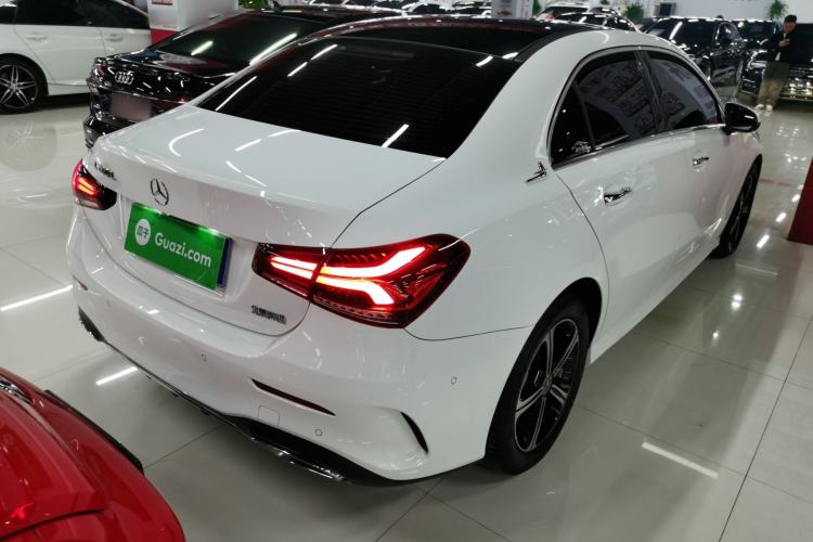Used Mercedes-Benz A-Class 2022 Revised Version A 200 L Sport Sedan Fashionable Style Rear Right 45 Deg