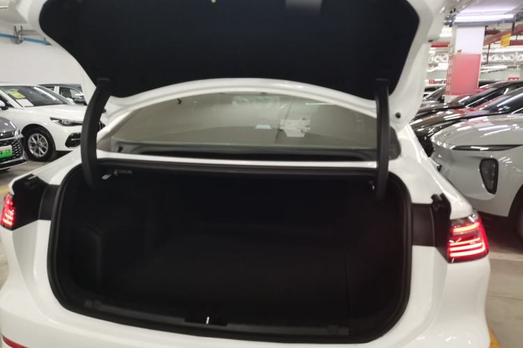 Used Geely Galaxy A7 2025 Model EM-i 150km Long-Distance Edition
