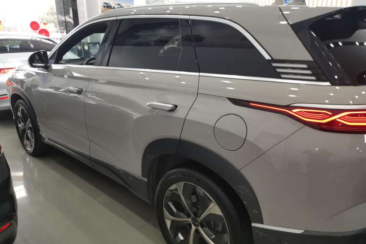 Used BYD Frigate 07 2023 DM-i 100KM Flagship Model Exterior 3