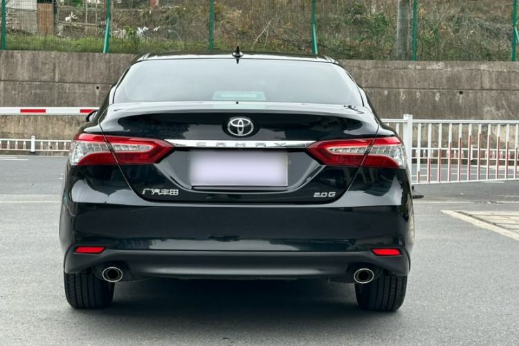 Used Toyota Camry 2021 2.0G Luxury Edition
