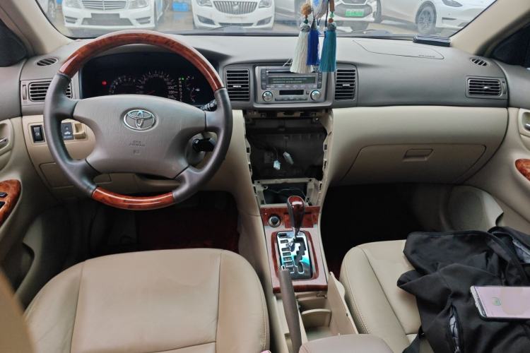 Used Toyota Corolla EX 2004 1.8L Automatic GLX-i Center Console