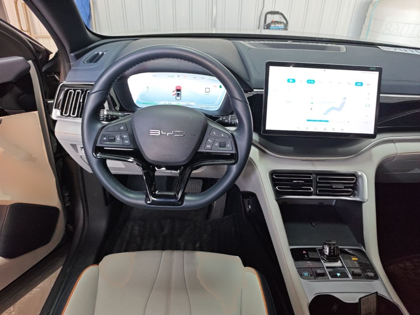BYD Song PLUS New Energy 2024 Honor Edition EV 520km Luxury Model — снимка 13