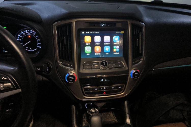 Used CHANGAN CS95 2017 2.0T Two-Wheel Drive Zhitu Edition