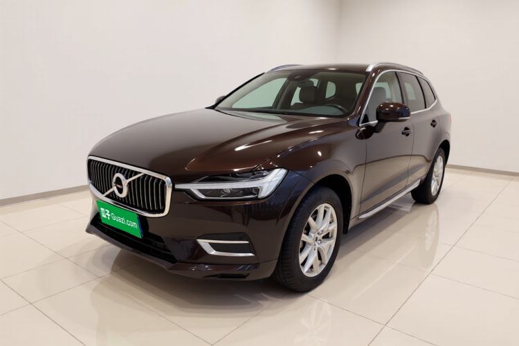 Used Volvo XC60 2019 T5 4x4 Smart Edition China VI Standard Front Left 45 Deg