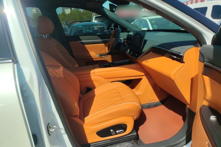 Used Dongfeng eπ eπ008 2025 210 Ultra Range-Extended Version 5 Seats
