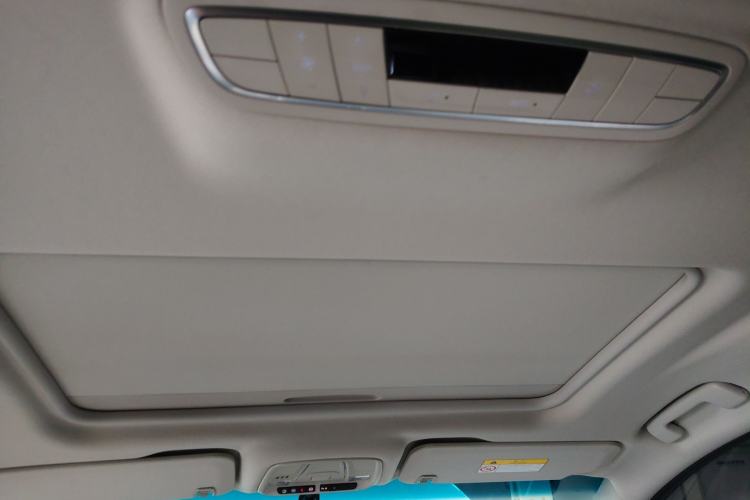 Used Buick GL8 2022 ES Landtrek 653T Comfort Edition