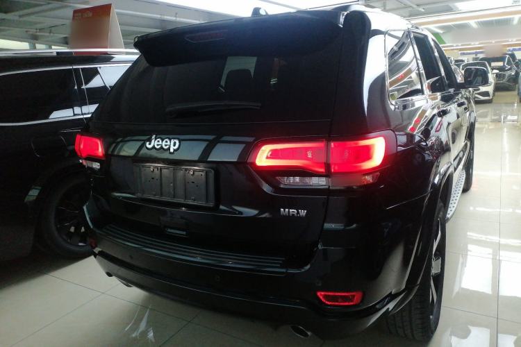 Used Jeep Grand Cherokee 2015 3.6L Luxury Navigation Edition
