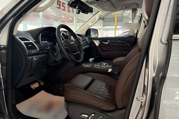 Used Haval H9 2020 2.0T Gasoline 4WD Premium Edition 5 Seats Interior 2