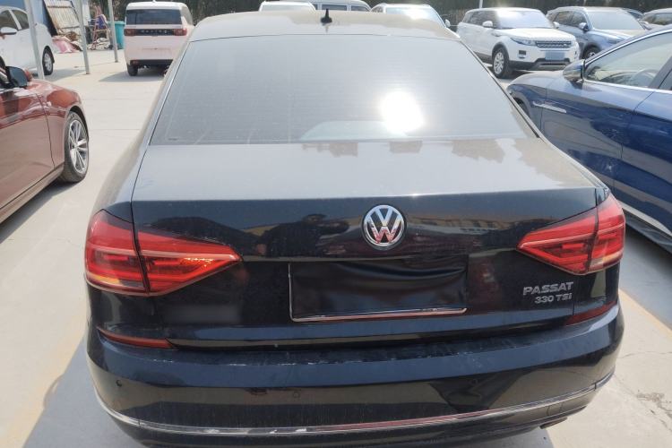 Used Volkswagen Passat 2016 330TSI DSG Luxury Edition Rear