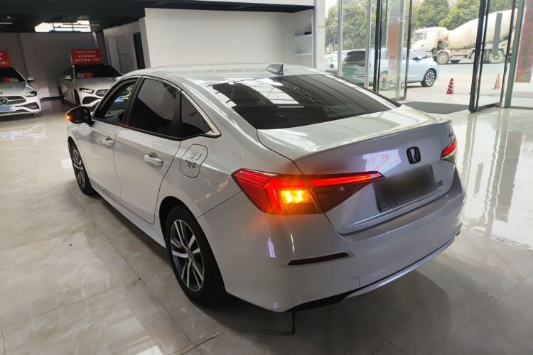 Used Honda Civic 2023 240TURBO CVT Dynamic · Center Stage Special Edition
