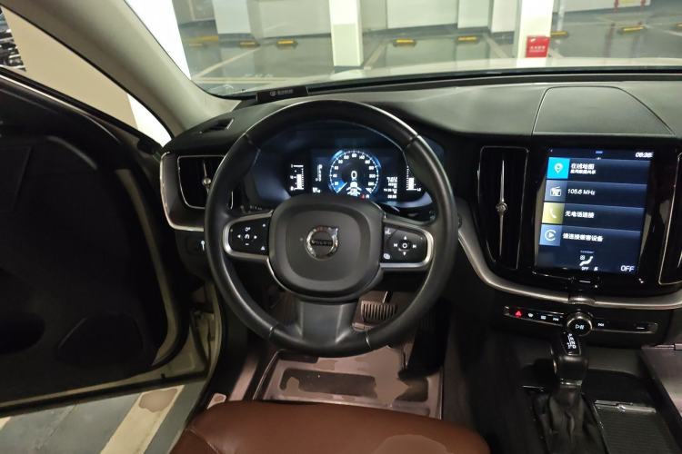 Used Volvo XC60 2020 T5 4x4 Zhiyi Luxury Edition
