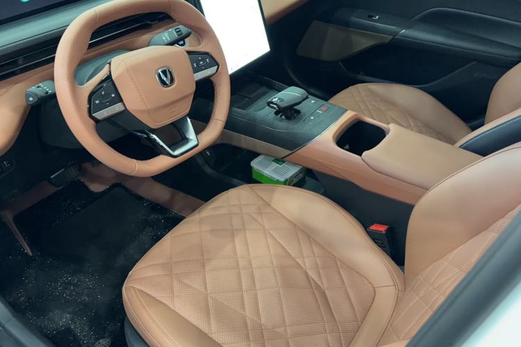 Used Changan Eado 2025 Blue Whale 1.5T 500Bar Flagship Model