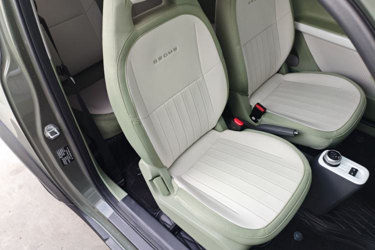 Used Geely Galaxy Panda 2025 210km Panda Rider Right Front Seat