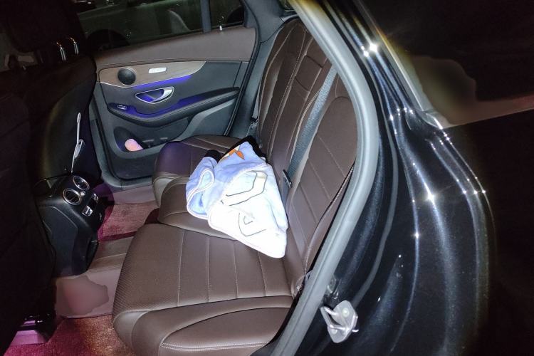 Used Mercedes-Benz GLC 2022 Second Facelift GLC 260 L 4MATIC Luxury Edition Interior 4