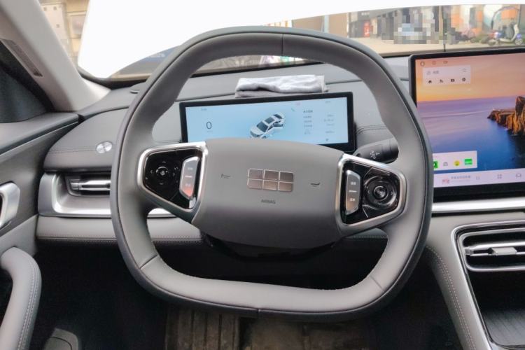 Used Geely Galaxy A7 2025 Model EM-i 70km Luxury Edition