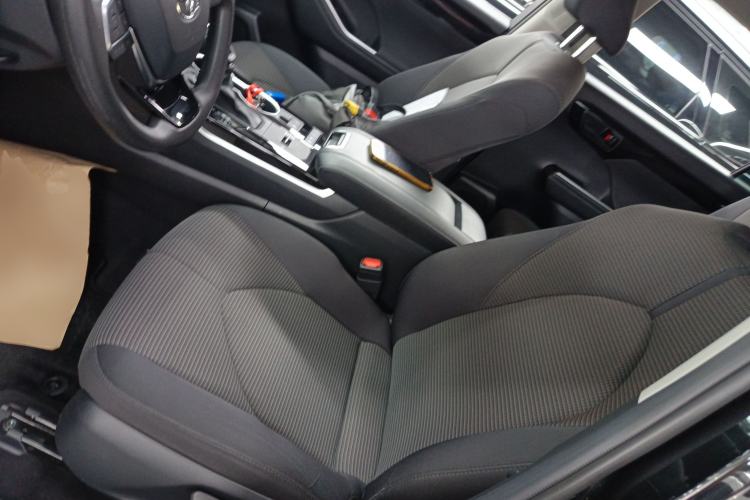 Used Toyota Highlander 2023 2.5L Smart Electric Hybrid Dual-Drive Elite Version 7 Seats Left Front Seat