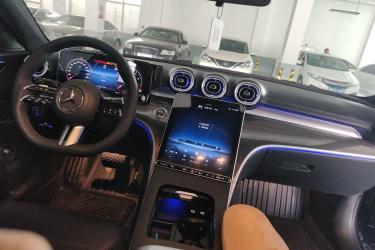 Used Mercedes-Benz C-Class 2025 Facelift C 260 L Sport Edition
