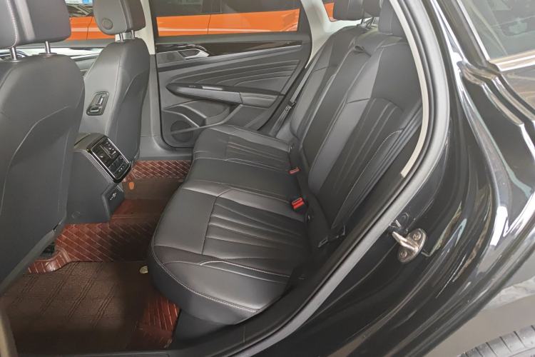 Used Volkswagen Passat 2025 Premium Version 380TSI Dragon Edition