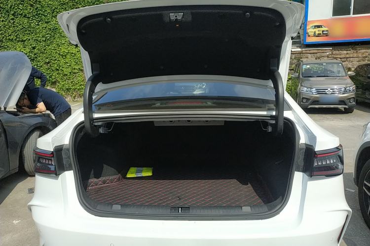 Used Chery Fengyun A8 2024 127 Long-Distance Edition Standard Version Trunk